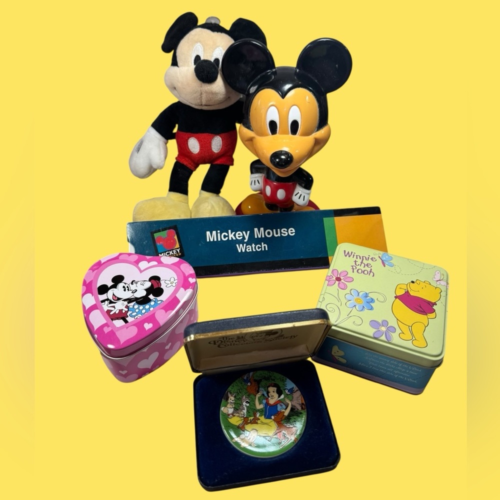 Disney Bundle - Picture 10 of 17